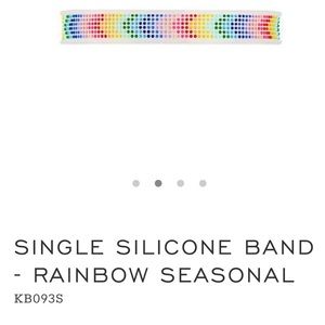 Single silicone band rainbow autism awareness
